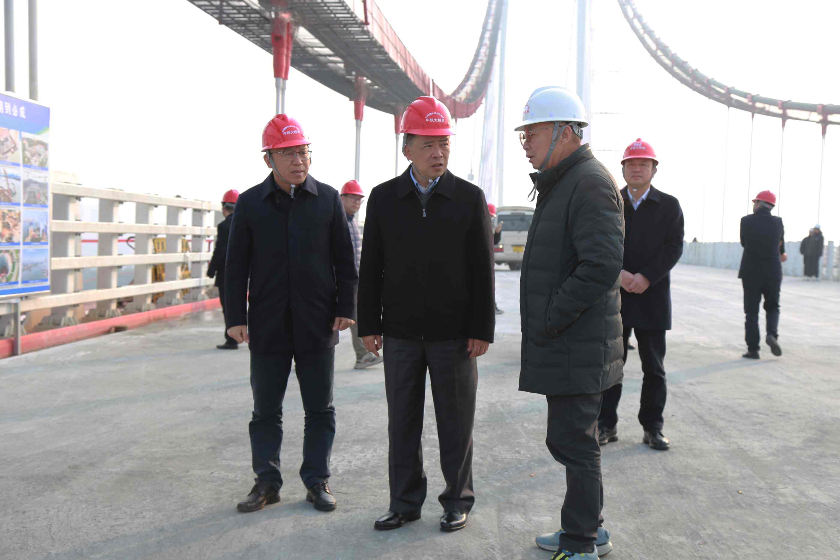 市委書記楊宏星調(diào)研G3銅陵長(zhǎng)江公鐵大橋項(xiàng)目建設(shè)